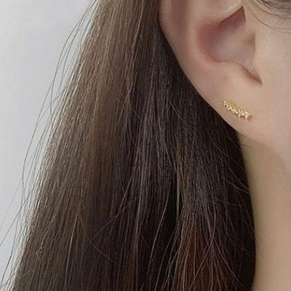 S925 Graduated CZ Diamonds Stud Earrings/Fashion Meteor Stars-Gold ECZ027 - Picture 6 of 9